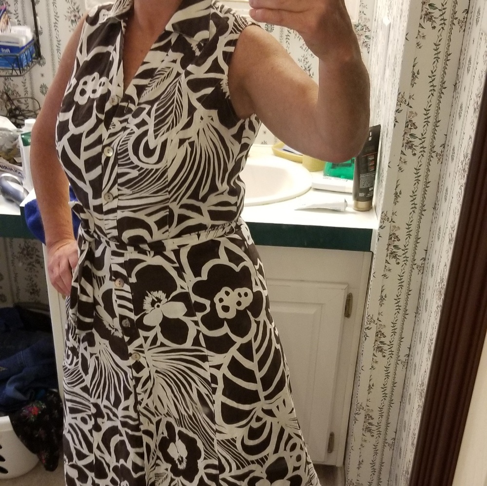 *Chico's size 5 or.5 ?cotton-linen button-up full just noticed the tag may have